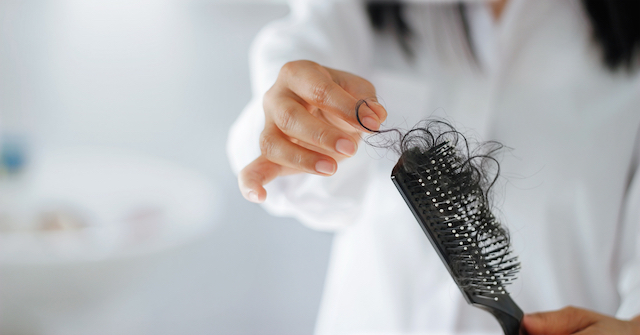 preventing mold on a hairbrush